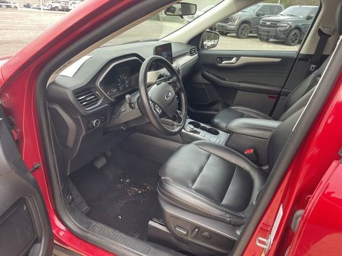 Used 2022 Ford Escape SEL image 8