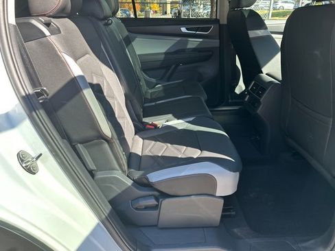 Certified 2025 Volkswagen Atlas Peak Edition SE image 15