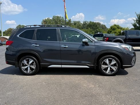 Used 2019 Subaru Forester Touring AWD/4WD image 9