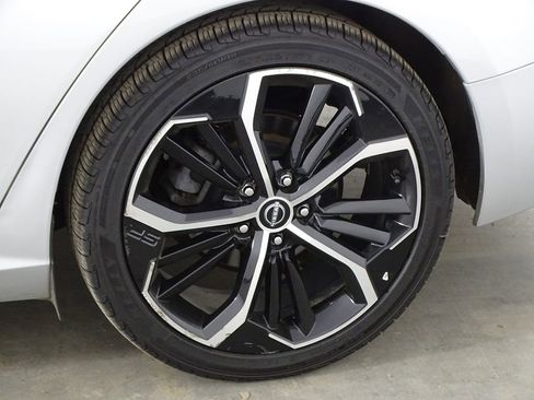 Used 2024 Nissan Altima 2.5 SR image 41