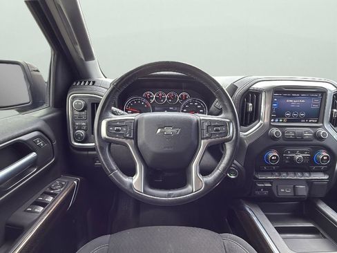Used 2021 Chevrolet Silverado 1500 RST image 11