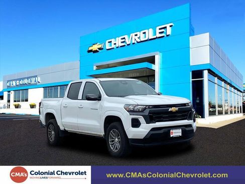 New 2025 Chevrolet Colorado LT w/ Advanced Trailering Package image 1