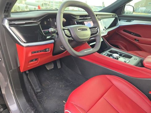 Used 2025 Jeep Wagoneer S Launch Edition image 25