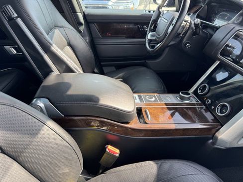 Used 2022 Land Rover Range Rover Westminster Edition image 8