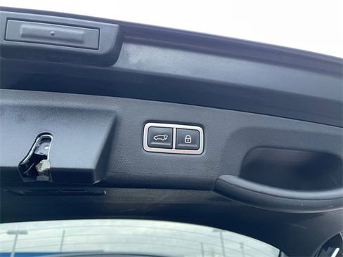 Used 2024 Kia Sorento EX image 17