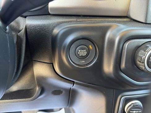 Used 2020 Jeep Wrangler Unlimited Sport S AWD/4WD image 28