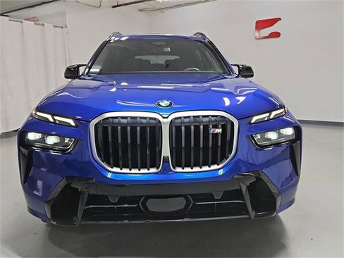 Used 2025 BMW X7 M60i image 16