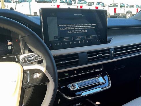 New 2026 Lincoln Corsair Reserve image 7