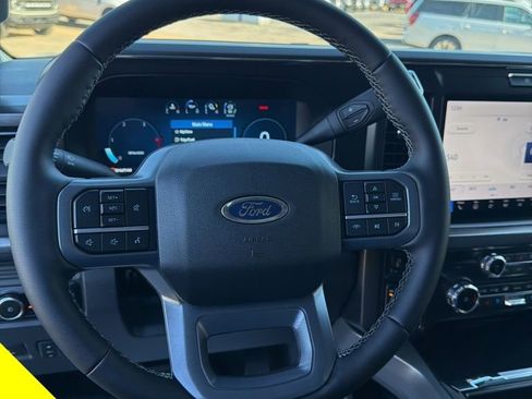 Used 2026 Ford F250 Lariat w/ Chrome Package image 24