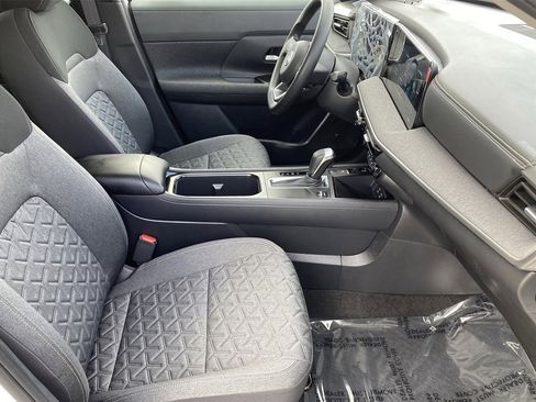 New 2026 Nissan Kicks SV image 10