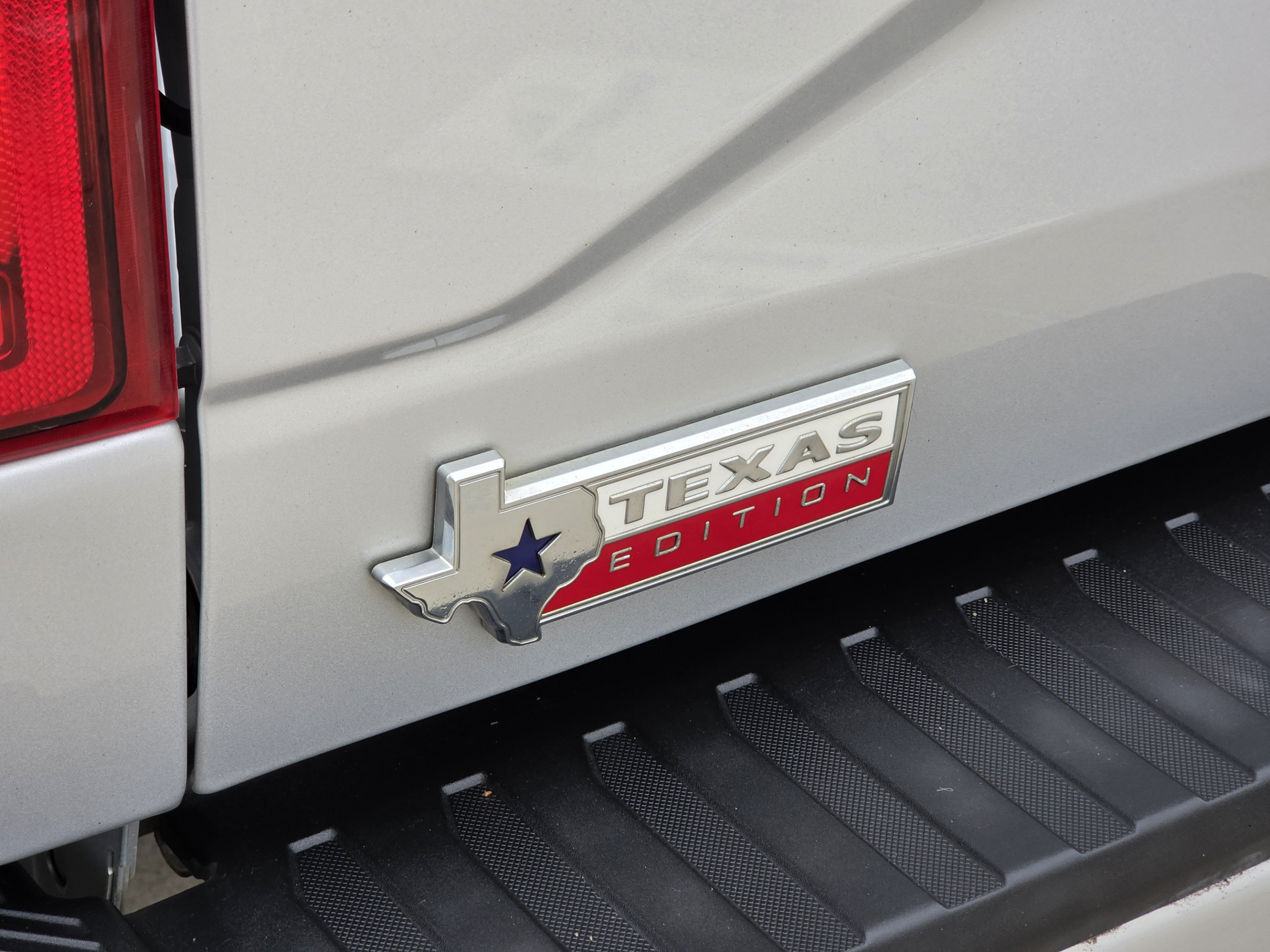 Used 2015 Ford F150 XLT w/ Equipment Group 302A Luxury RWD image 34