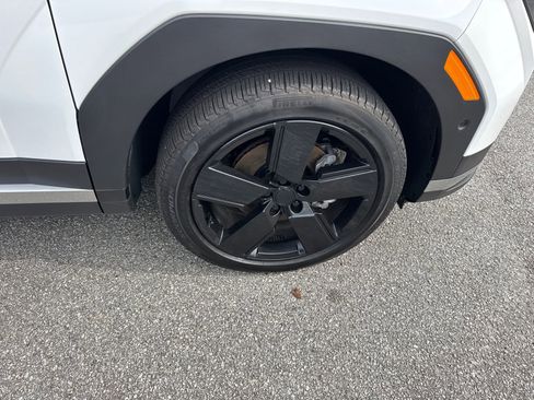 Used 2025 Hyundai Santa Fe Limited image 12