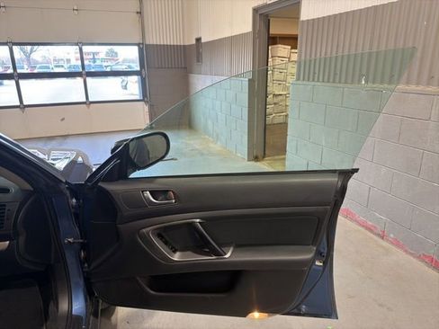 Used 2008 Subaru Outback 2.5i image 16