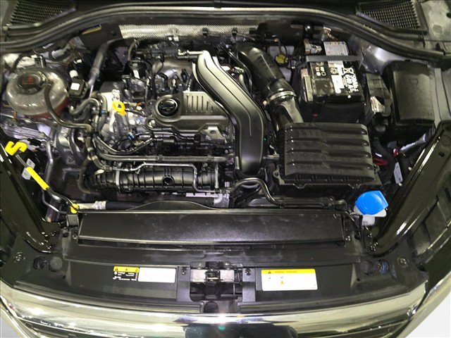 Used 2024 Volkswagen Jetta SE FWD image 29