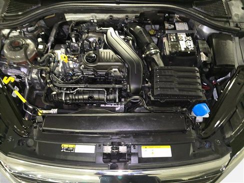 Used 2024 Volkswagen Jetta SE FWD image 29