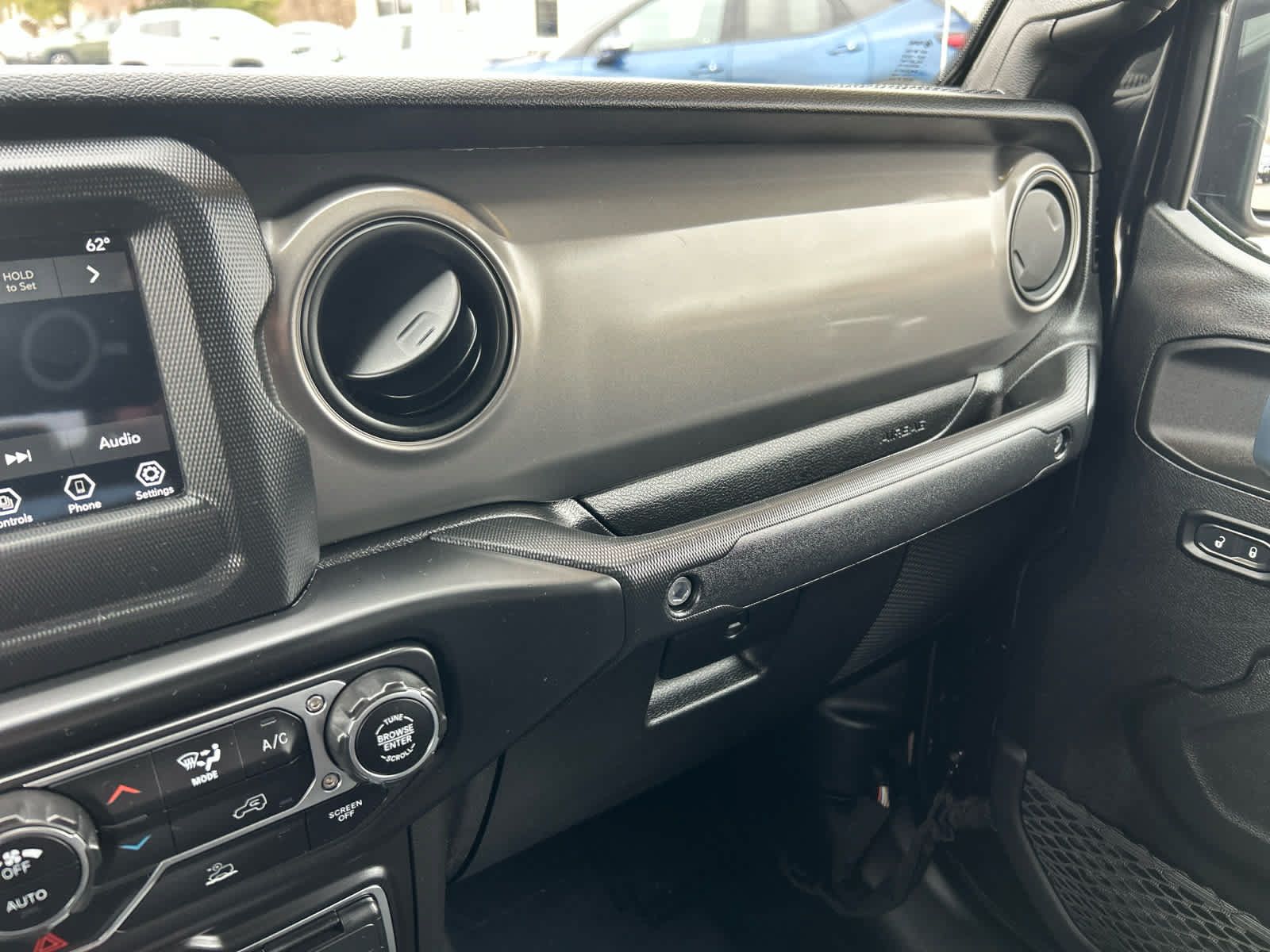 Used 2021 Jeep Gladiator Sport AWD/4WD image 18