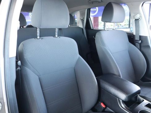 Used 2019 Kia Sorento FWD V6 image 36