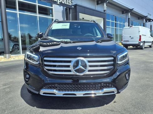 New 2025 Mercedes-Benz GLB 250 4MATIC image 9