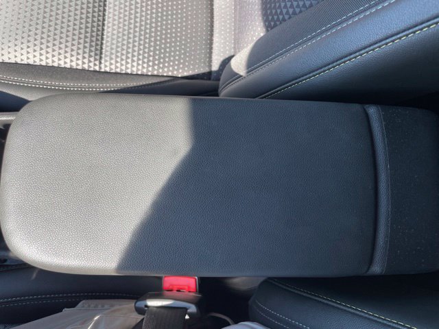 Used 2025 Chevrolet Trax LT w/ LT Convenience Package FWD image 22