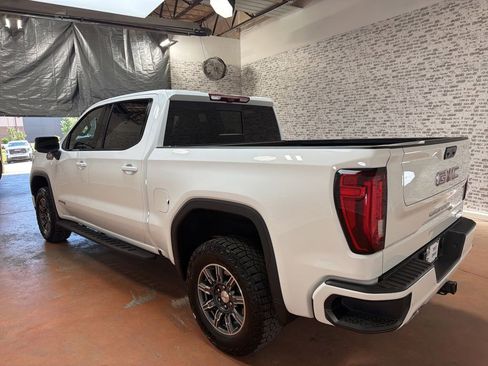 Used 2024 GMC Sierra 1500 AT4 w/ Technology Package AWD/4WD image 5