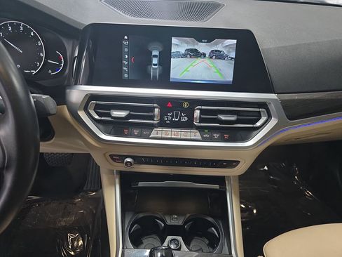 Used 2020 BMW 330i Sedan w/ Convenience Package RWD image 23