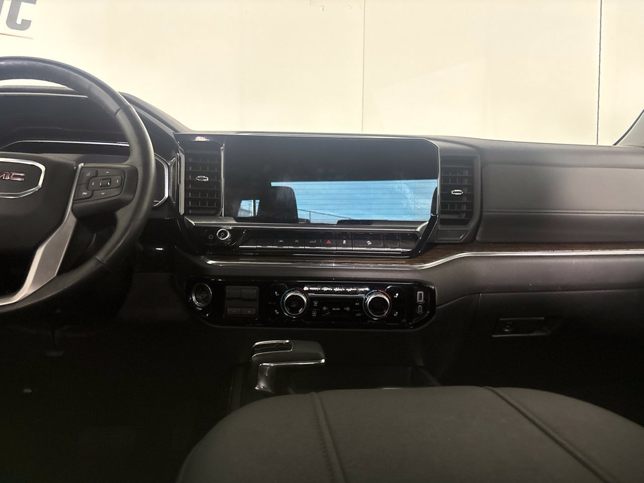 Used 2023 GMC Sierra 1500 Elevation AWD/4WD image 25