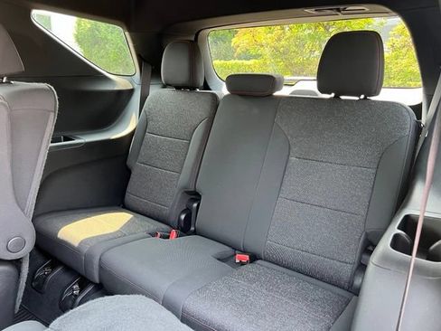 Used 2024 Chevrolet Traverse Z71 w/ LPO, Floor Liner Package AWD/4WD image 13