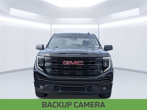 Used 2025 GMC Sierra 1500 Elevation AWD/4WD image 11