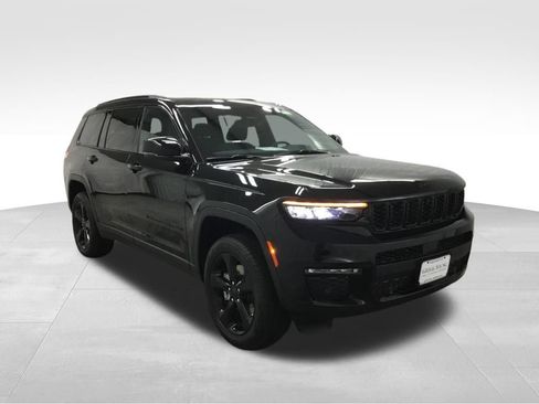 New 2025 Jeep Grand Cherokee L Limited w/ Luxury Tech Group II image 2