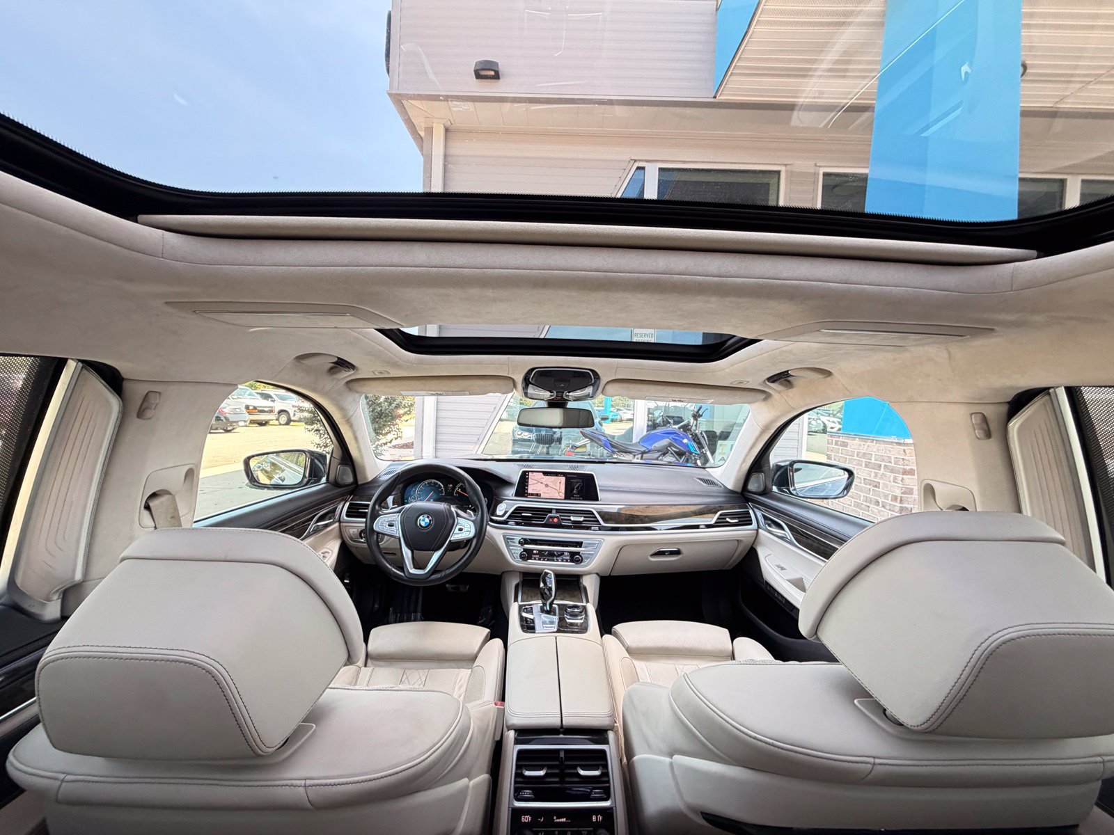 Used 2018 BMW 750i xDrive AWD/4WD image 37