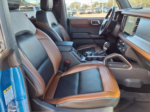 Used 2024 Ford Bronco Outer Banks w/ Sasquatch Package image 14