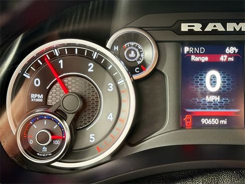 Used 2021 RAM 2500 Big Horn w/ Level 1 Equipment Group image 13