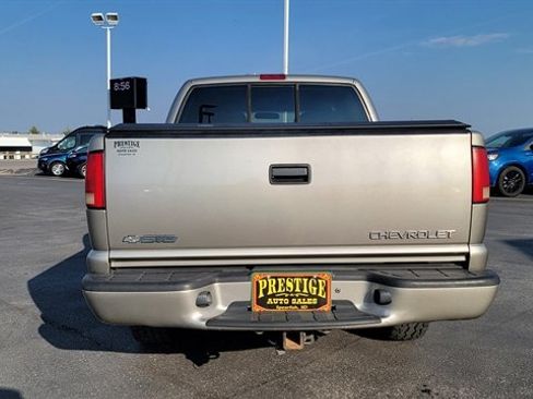 Used 2003 Chevrolet S10 Pickup LS image 6
