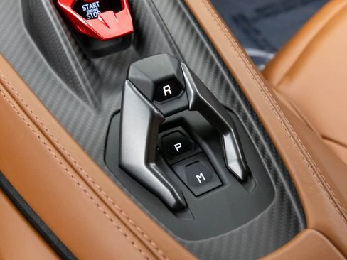 Used 2024 Lamborghini Revuelto image 17