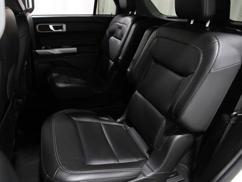 Certified 2023 Ford Explorer XLT w/ Equipment Group 202A image 20