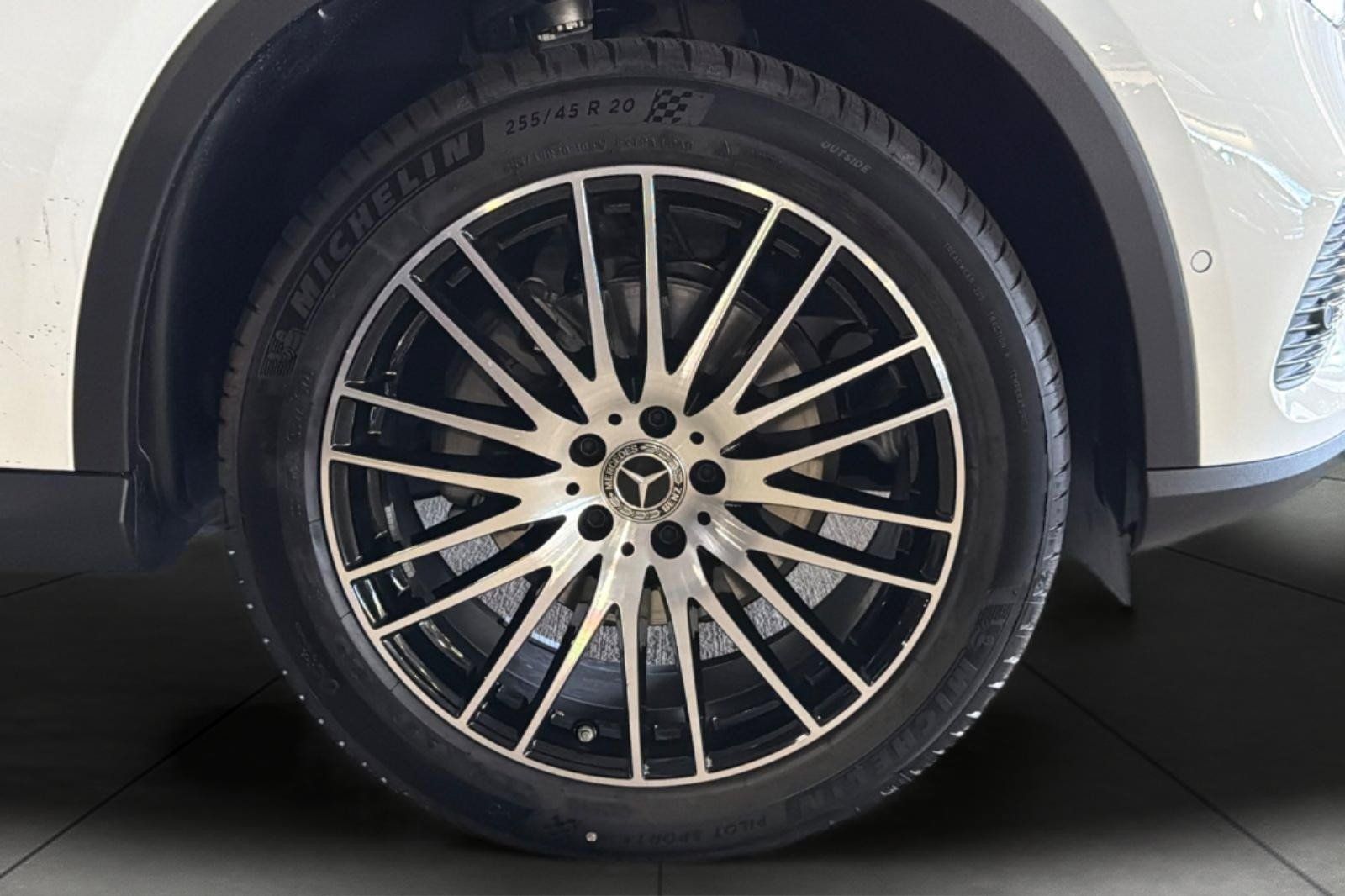 New 2026 Mercedes-Benz GLC 300 image 25