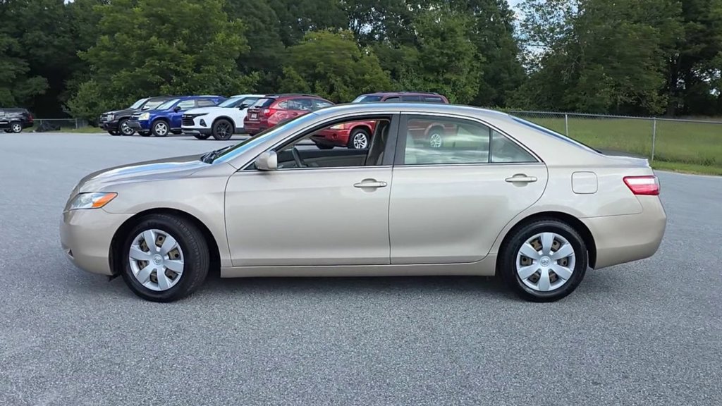 Used 2007 Toyota Camry LE FWD image 5