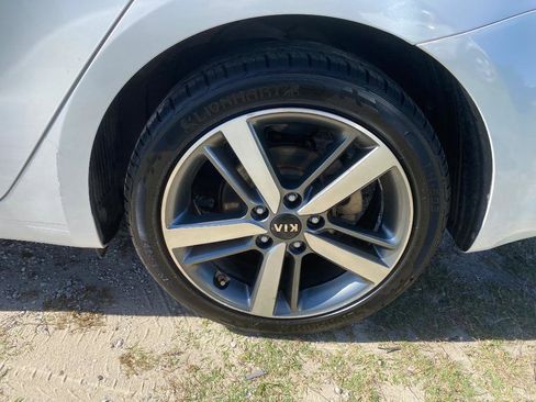 Used 2017 Kia Forte EX w/ EX Premium Plus Package FWD image 11