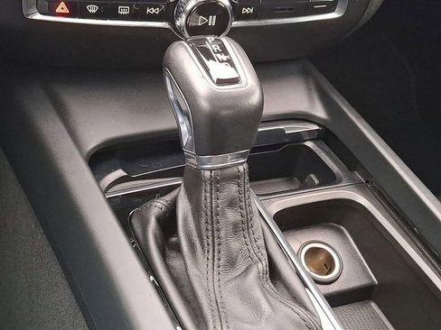 Used 2019 Volvo S60 T6 Momentum w/ Multimedia Package image 16