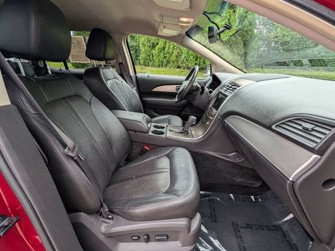 Used 2015 Lincoln MKX FWD image 12