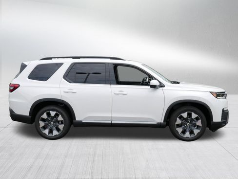 Used 2026 Honda Pilot Elite image 8