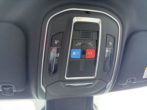 New 2026 Jeep Cherokee Laredo AWD/4WD image 17