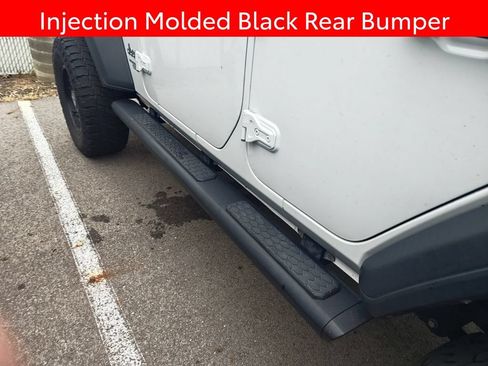 Used 2018 Jeep Wrangler Unlimited Sport S AWD/4WD image 6