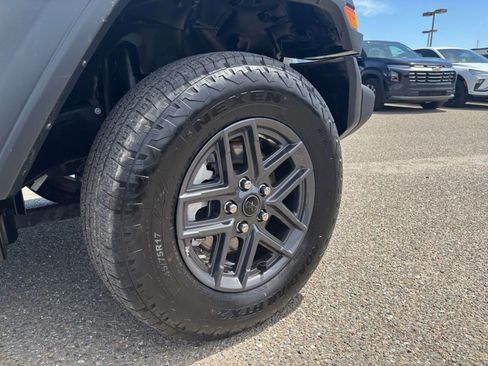 Used 2025 Jeep Wrangler Unlimited Sport AWD/4WD image 29