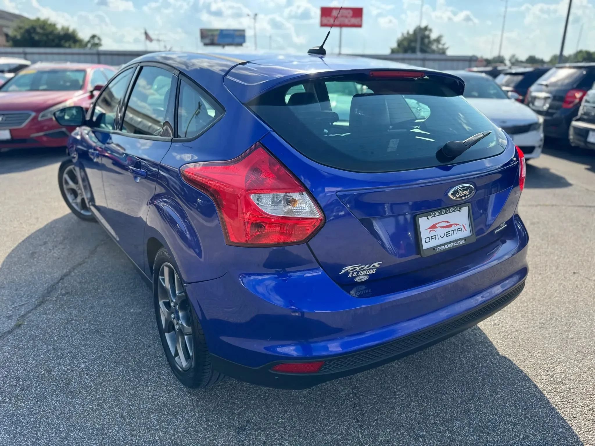 Used 2014 Ford Focus SE w/ Equipment Group 201A FWD image 5