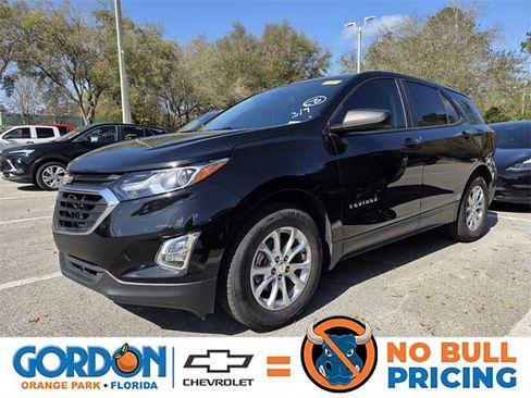 Used 2021 Chevrolet Equinox LS w/ LS Convenience Package image 1