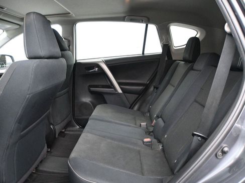 Used 2018 Toyota RAV4 XLE w/ Plus Extra Value Package AWD/4WD image 8