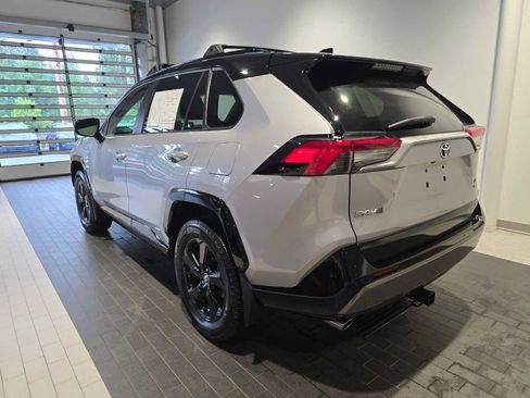 Used 2020 Toyota RAV4 XSE AWD/4WD image 3