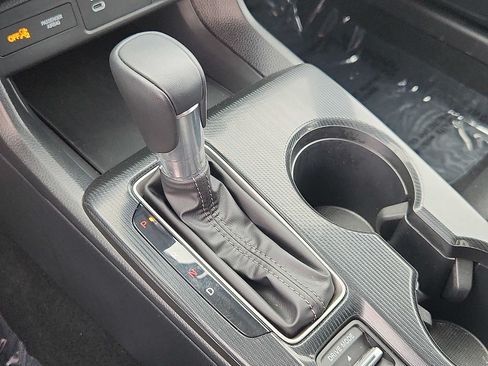 Certified 2025 Honda Civic Sport image 14