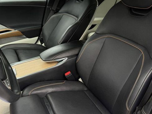 Used 2023 Lucid Air Touring AWD/4WD image 28